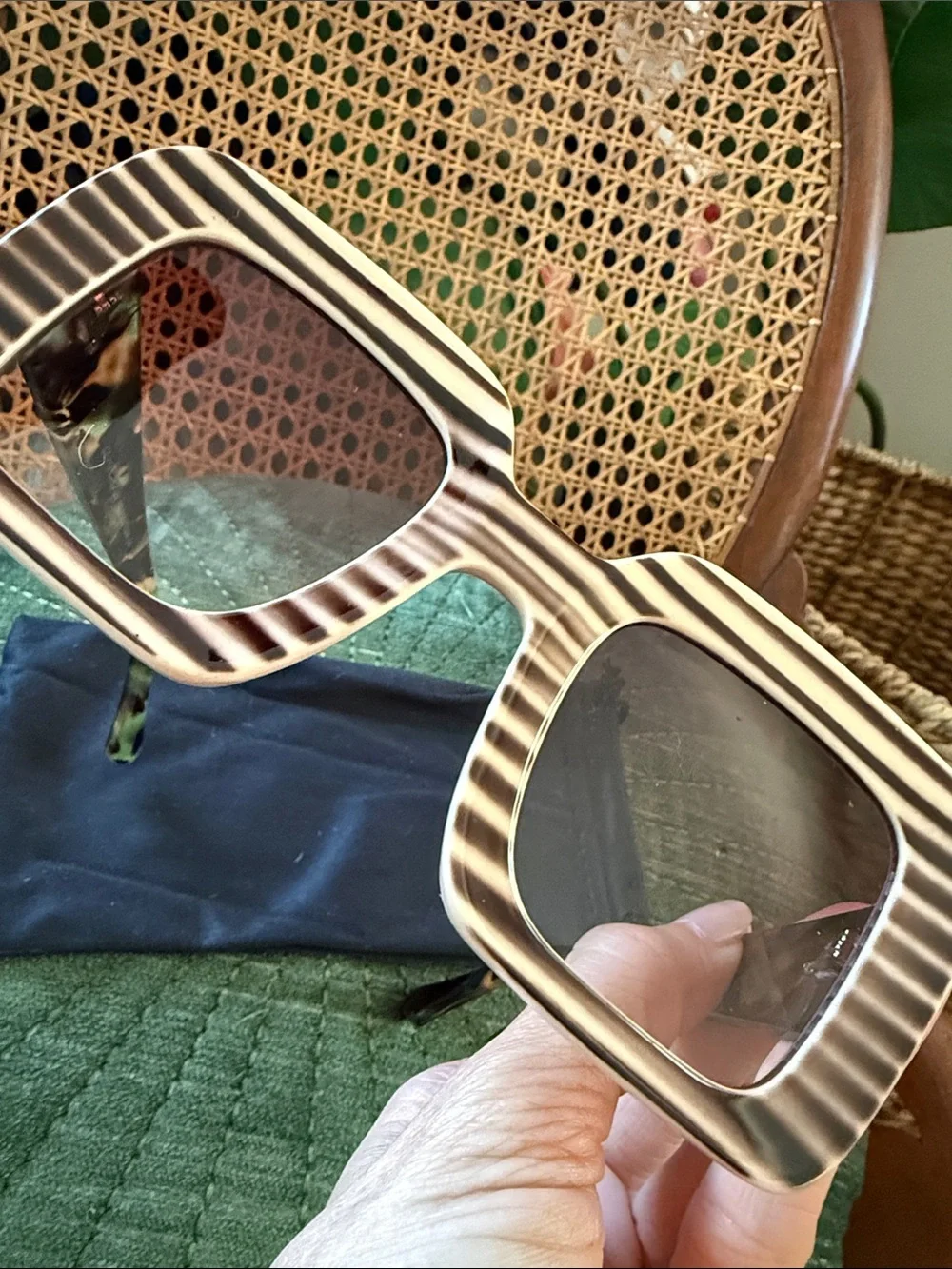 NWOT Striped Elton John Glam Cool Cat Novelty Sunglasses
